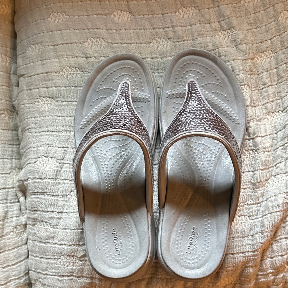 CROCS Women's Silver Slide Sandals